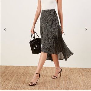 NWT! Reformation Annaleise Skirt in XS
